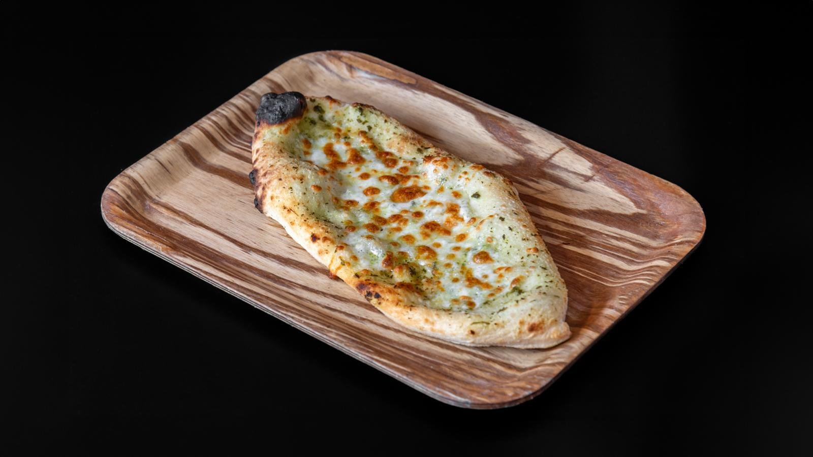 PAIN A AIL FROMAGE PAIN À L’AIL AU FROMAGE